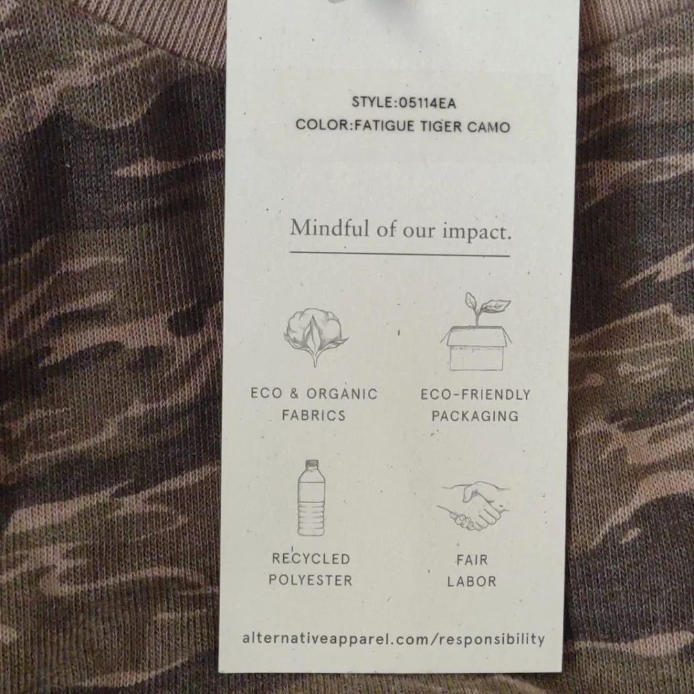 NWT ALTERNATIVE APPAREL Headliner Sustainable Camo Pullover Knit Crop Top - Picture 4 of 4